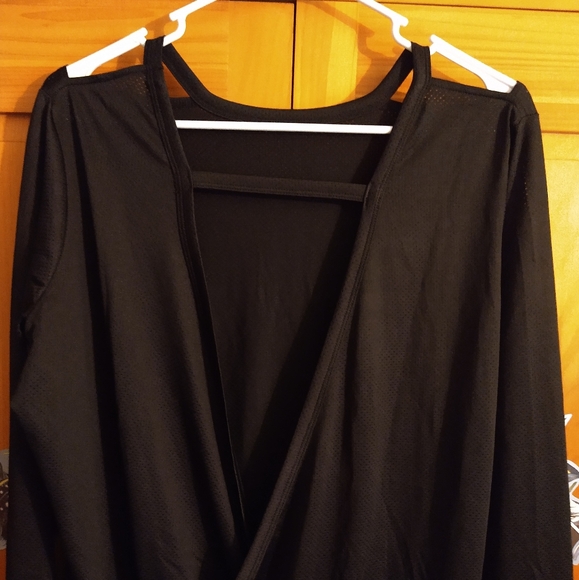 Women Top - Picture 5 of 5